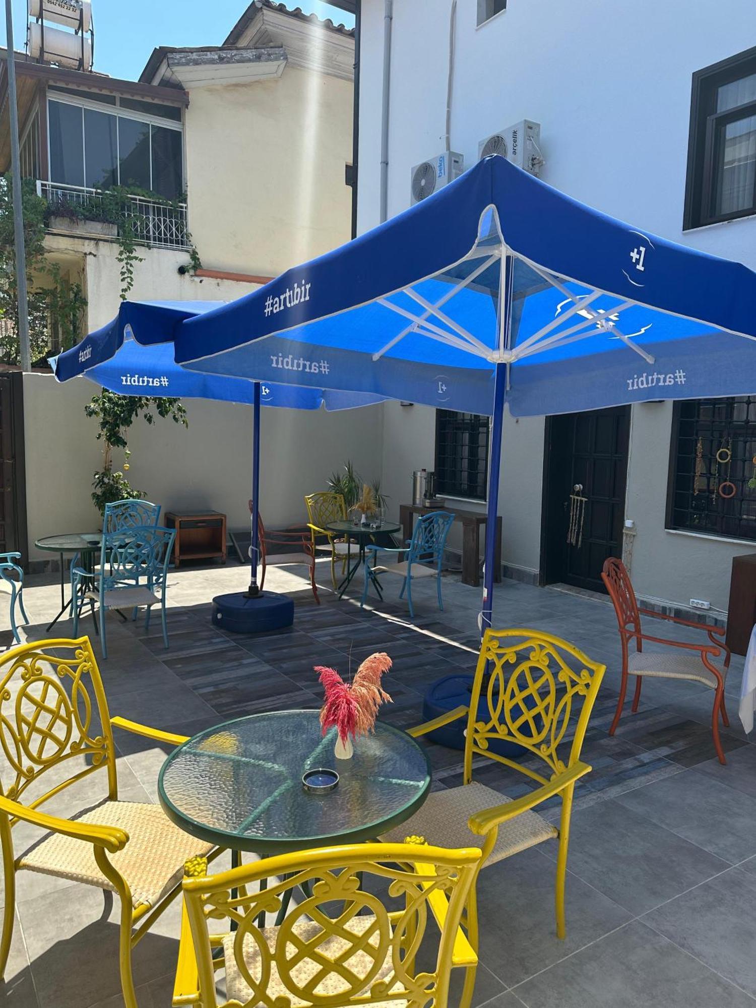 Loost Town Inn Hotel Antalya Luaran gambar