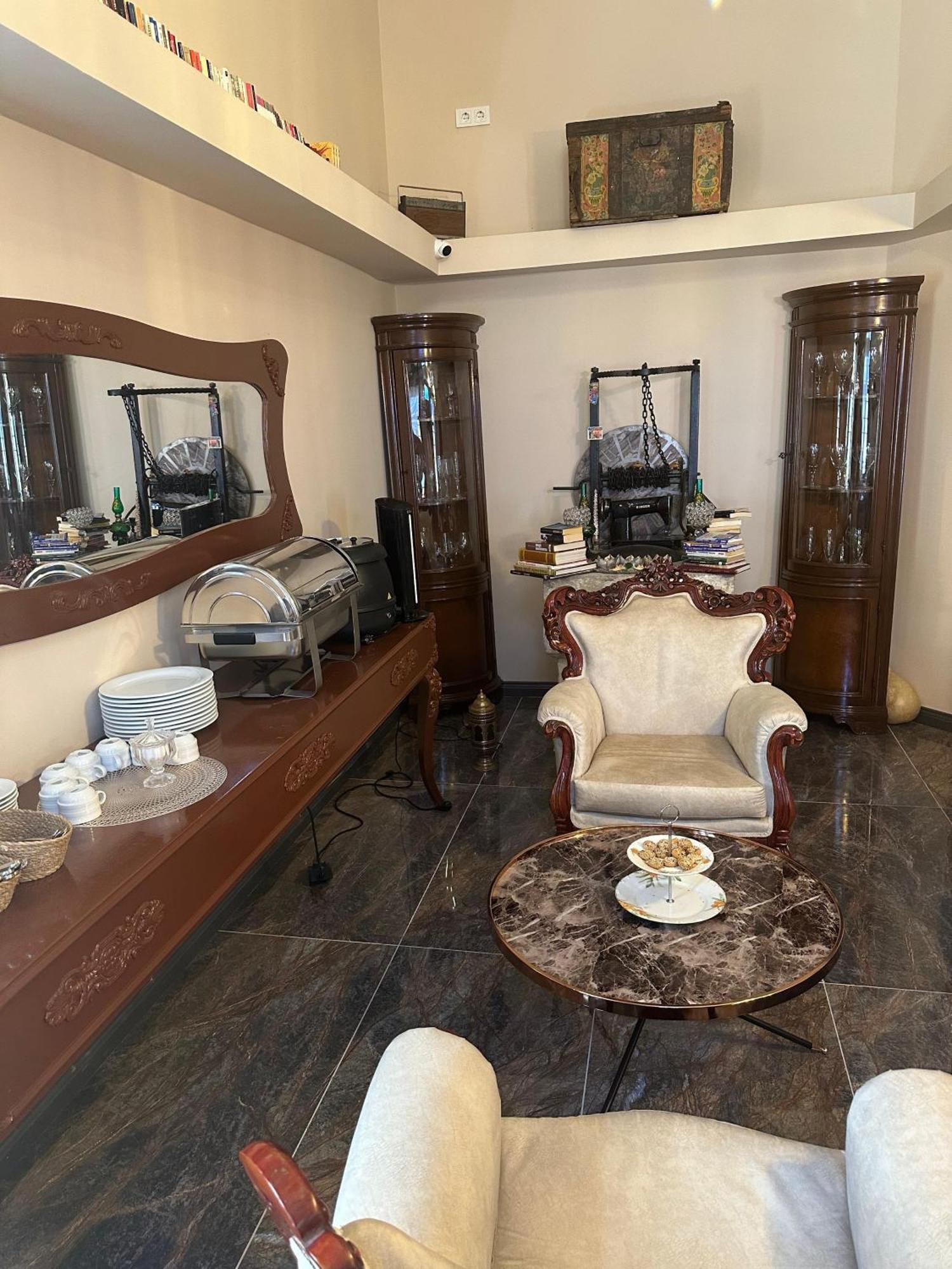 Loost Town Inn Hotel Antalya Luaran gambar