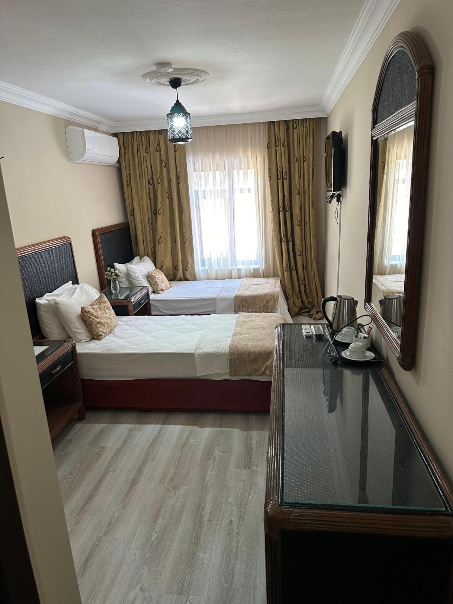 Loost Town Inn Hotel Antalya Luaran gambar